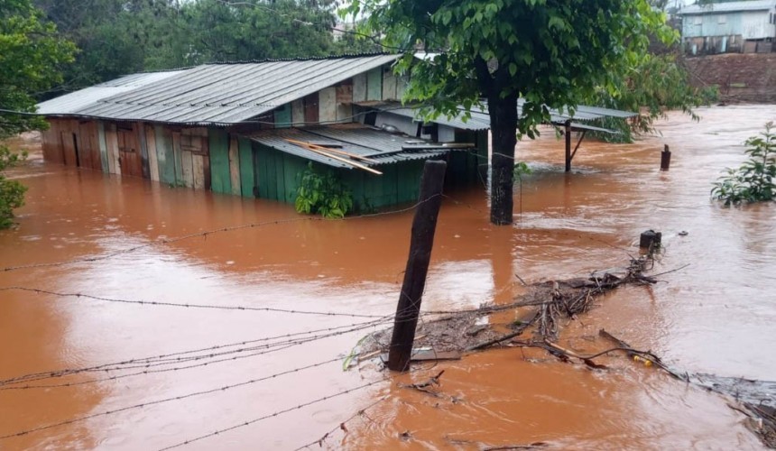 Novo balanço da Defesa Civil aponta 19 municípios atingidos pelas fortes chuvas no Paraná