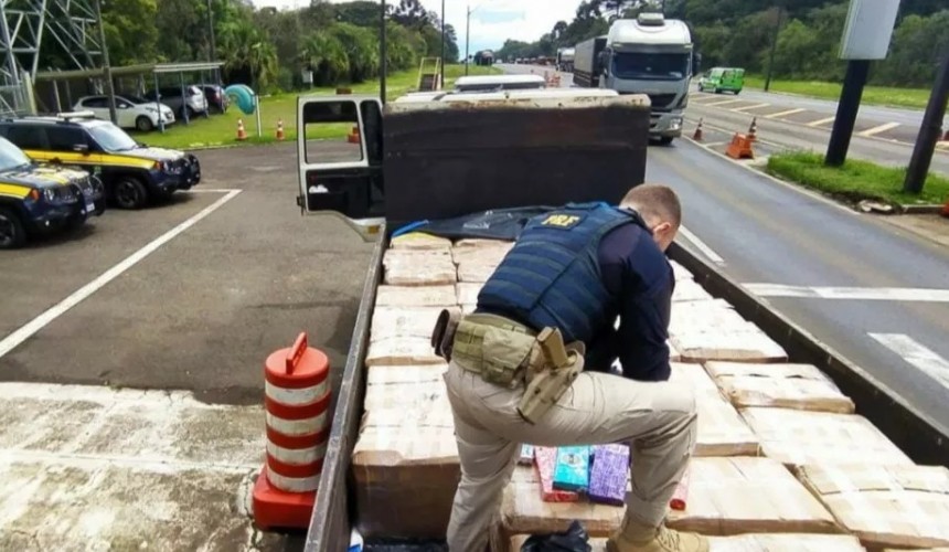 Mais de 2 toneladas de maconhas são apreendidas na BR 277 em Guarapuava