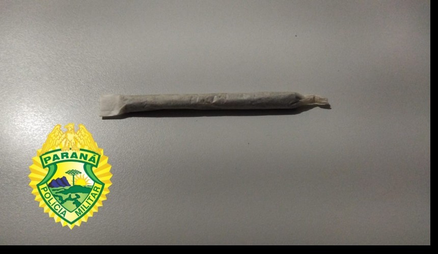 PM apreende cigarro de maconha no centro de Capitão