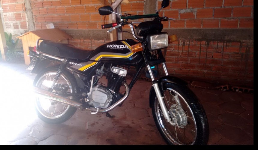 Moto é furtada em Capitão