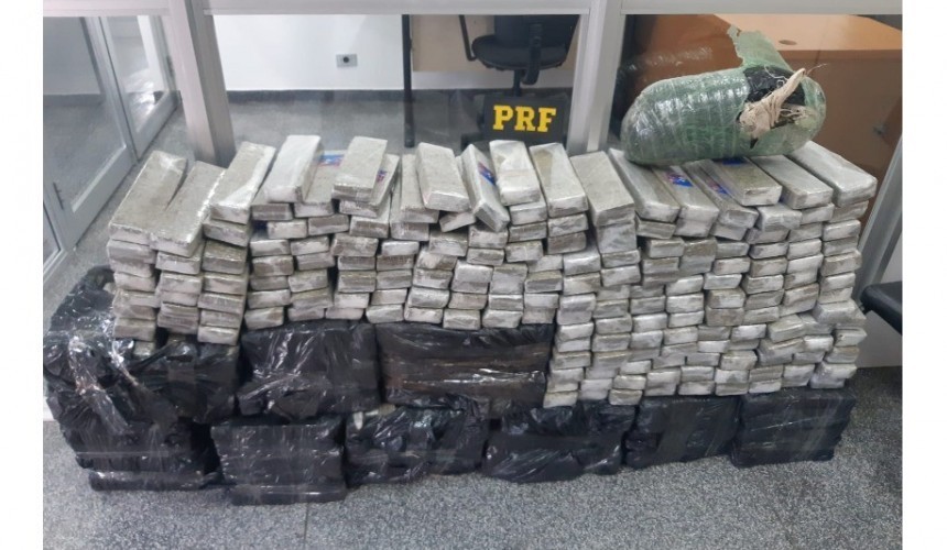 Homem é preso e mais de 250kg de maconha são apreendidos em Balsa Nova