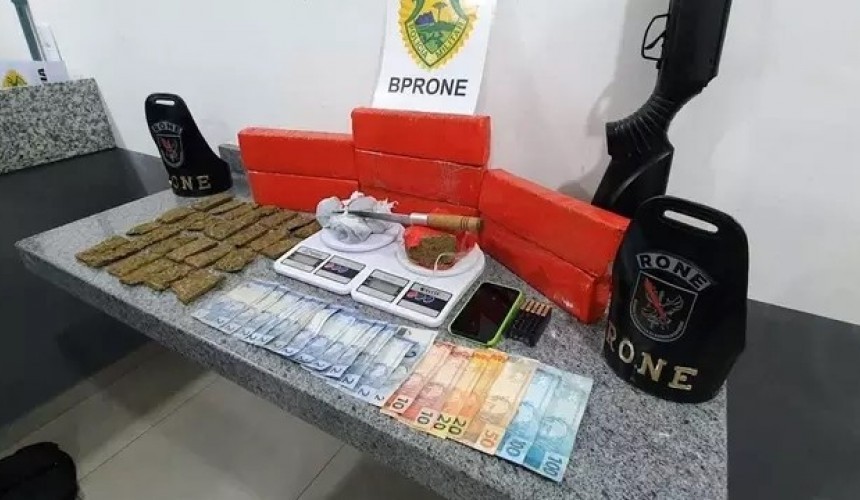 Adolescente é flagrado pela Rone com maconha e espingarda em Santa Lúcia