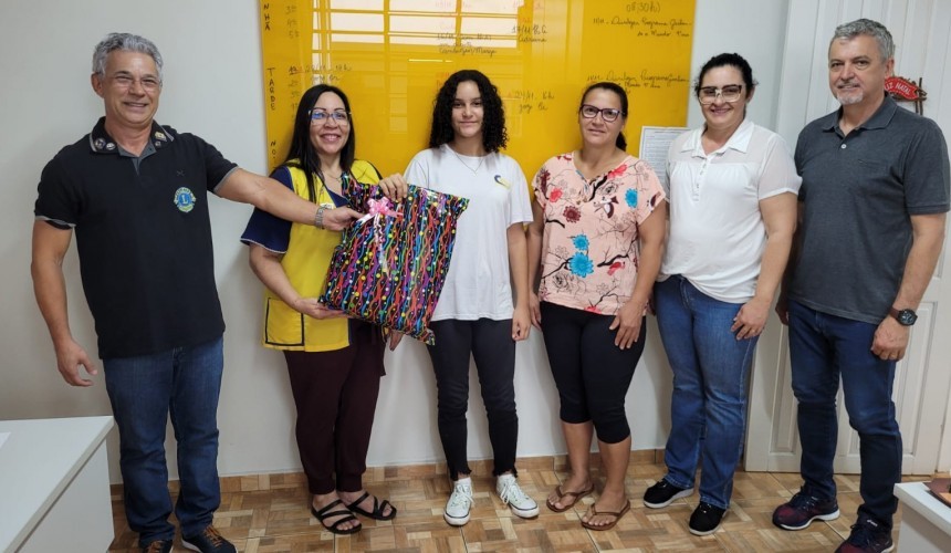 Aluna do CECAC vai representar Lions Clube de Capitão no concurso Cartaz da Paz