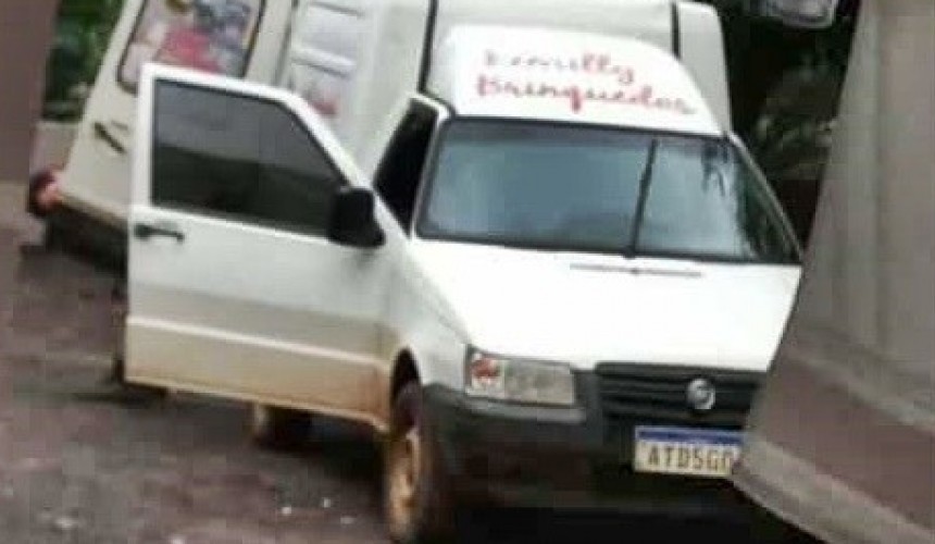 Polícia investiga furto de dois veículos no Paraná