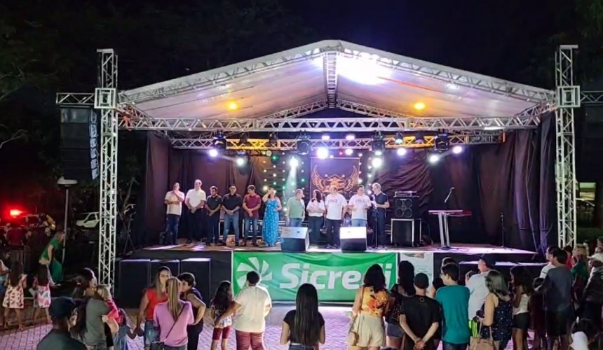 Milhares de pessoas participam da abertura do Natal dos Sonhos de Capitão