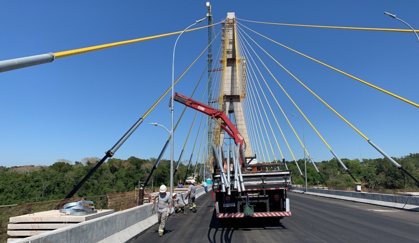 Com estrutura finalizada, Ponte da Integração Brasil-Paraguai atinge 96,6% de conclusão