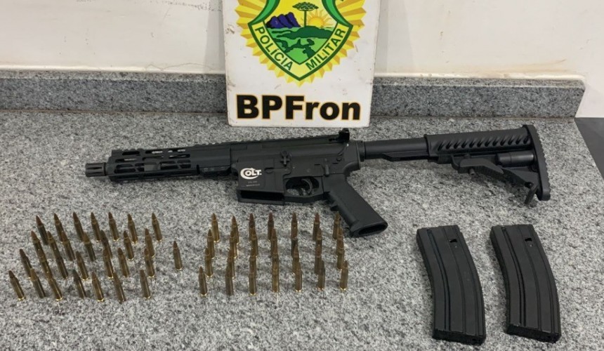 Mulher é presa com arma de fogo na rodoviária de Cascavel