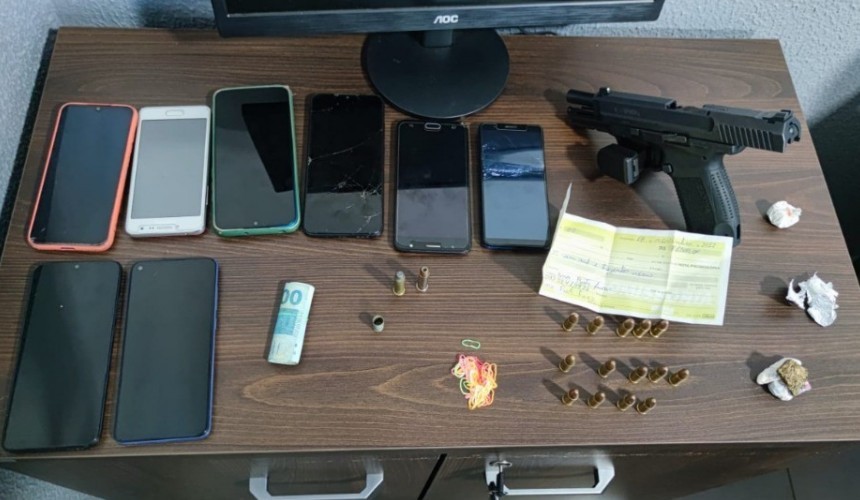 Oito traficantes são presos com drogas e armas de fogo em Quedas do Iguaçu