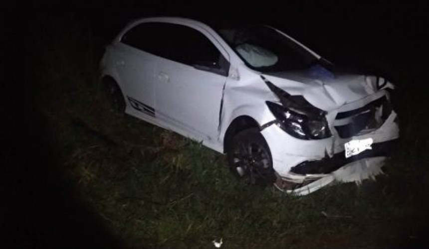 Colisão frontal deixa três pessoas feridas na PR-180 em Boa Vista da Aparecida