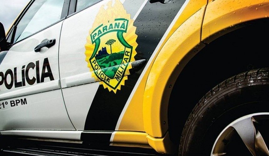 Homem é preso após ameaçar a irmã e causar danos na casa