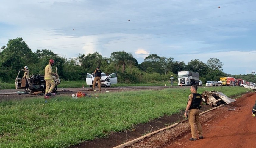Idoso morre em grave acidente entre três veículos na BR-369 em Cascavel