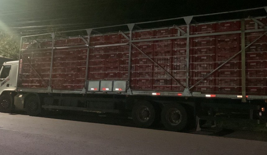 Três são presos por desvio de carga de frango em Cascavel