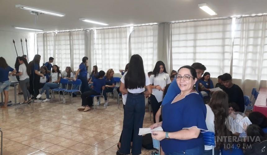 CAPITÃO: Alunos do CECAC apresentam projetos sobre bullying e racismo