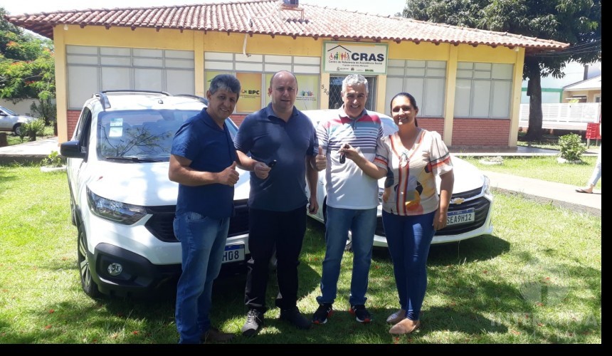 Secretaria de Assistência Social de Capitão recebe dois veículos novos