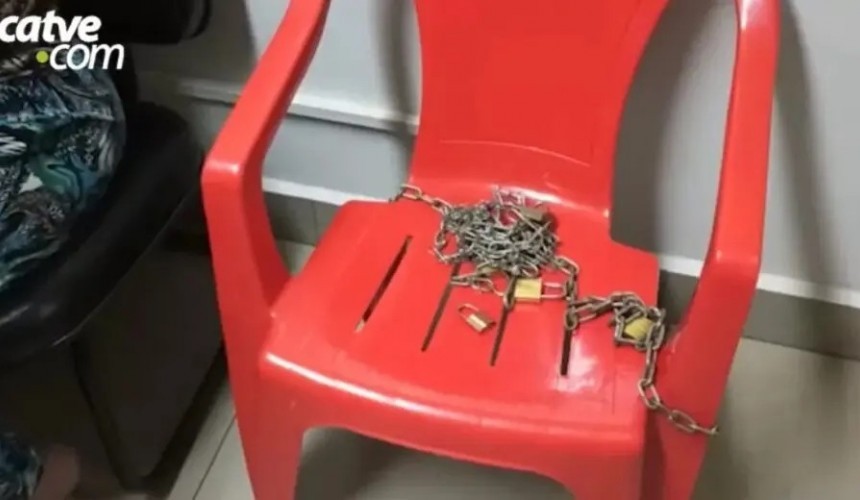 Mulher ficou acorrentada enquanto marido era morto em Toledo