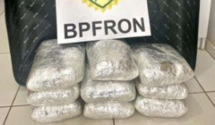BPFRON apreende droga com passageiro de ônibus em Ampére