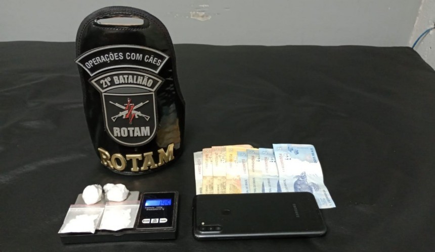 Homem denunciado por tráfico é preso com cocaína pela ROTAM em Realeza
