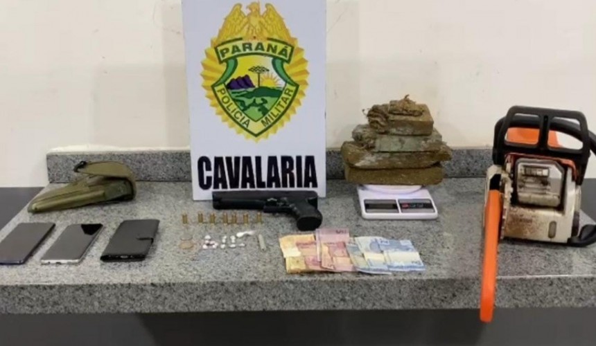 Trio é abordado com maconha, crack e outros produtos em Cascavel