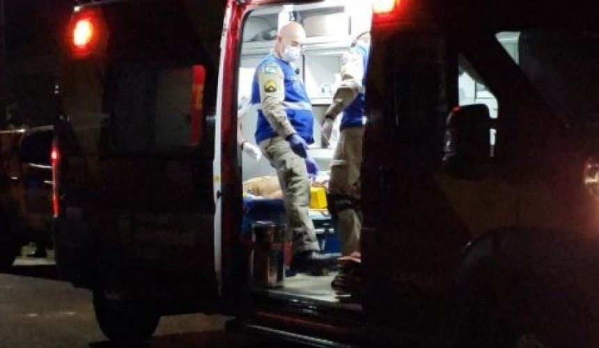 Homem fica em estado grave após levar tiro no olho em Cascavel