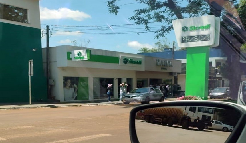 Bandidos fazem reféns e praticam assalto em agências bancárias em Sulina