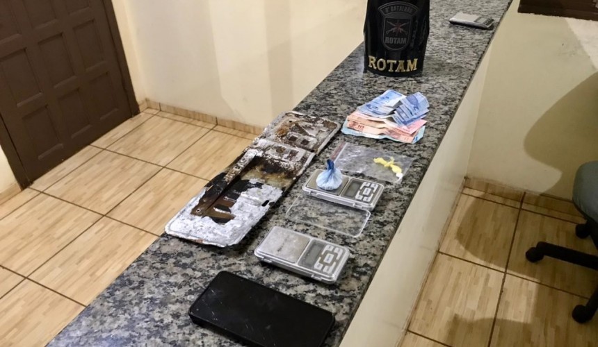 Dois homens são presos com cocaína e objetos furtados em Boa Vista da Aparecida