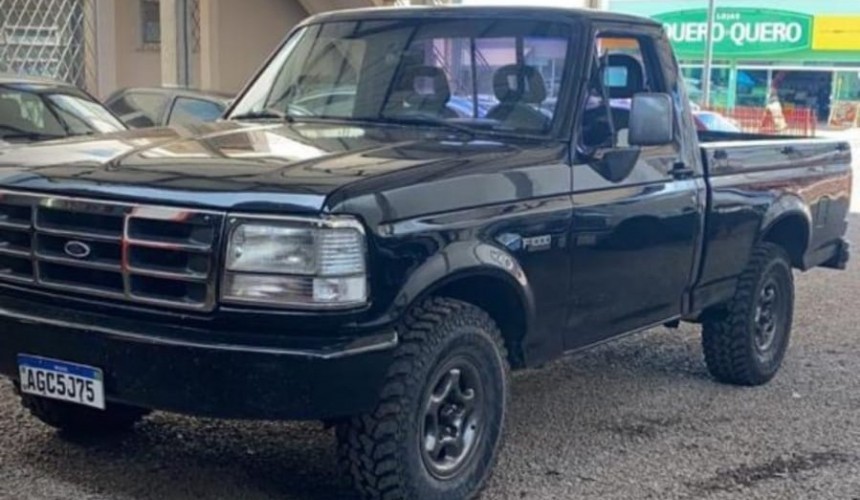 Caminhonete F-1000 é furtada em Capitão