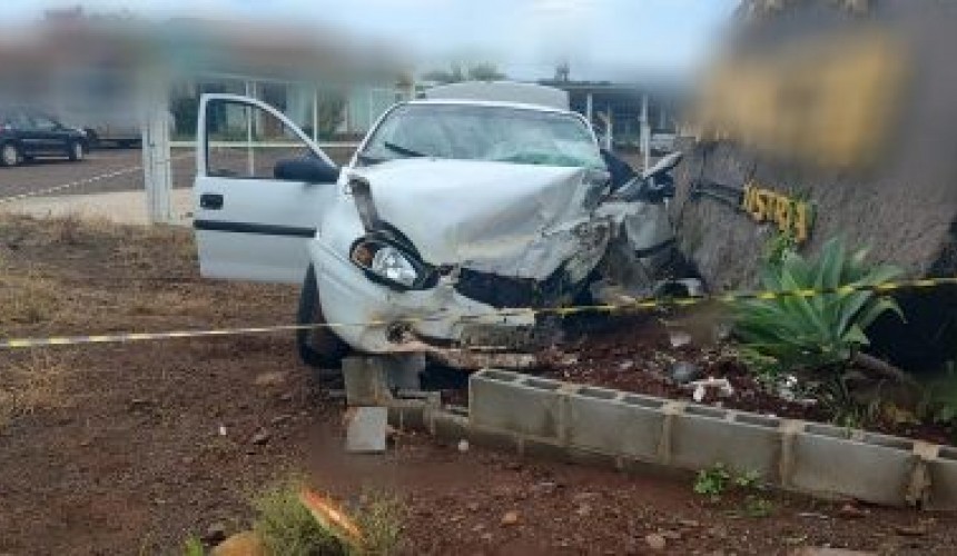 Homem morre após veículo sair da pista e bater contra pedra na BR 163 em Capanema