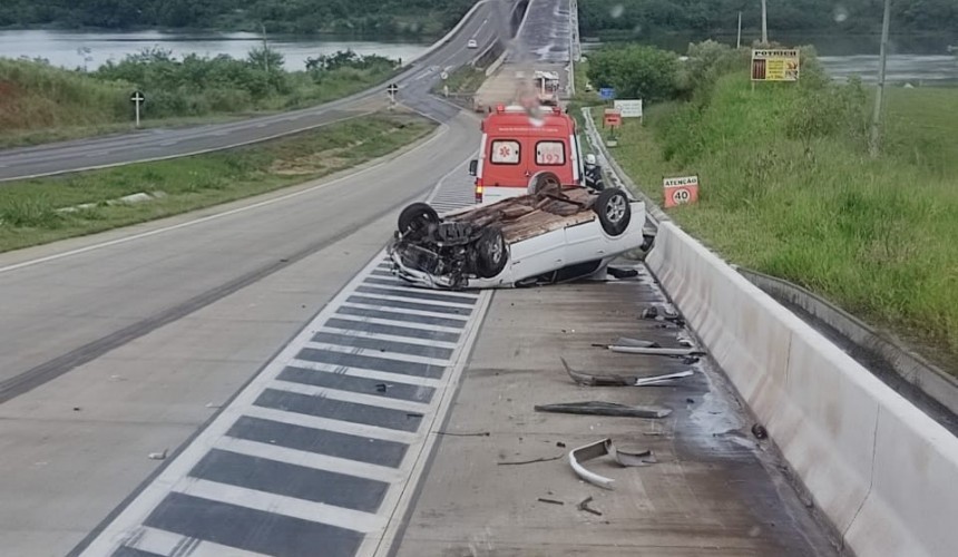 Capotamento é registrado na BR 163 em Capitão