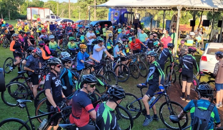 Mais de 150 ciclistas participaram da primeira etapa de Capitão do Circuito de Cicloturismo ‘Riquezas do Oeste’
