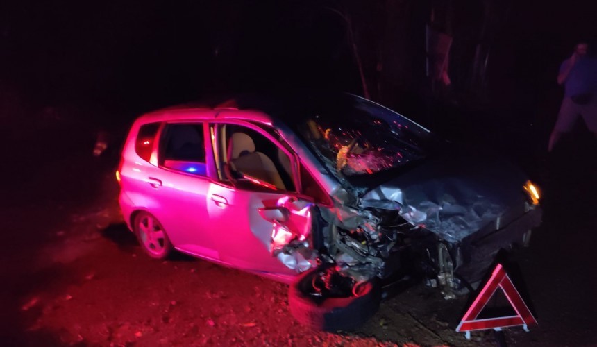 Quatro pessoas ficam feridas em acidente na BR 163 em Lindoeste