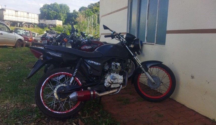 Condutor tem motocicleta apreendida com irregularidades em Capitão
