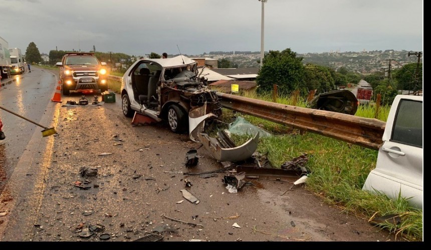 Grave acidente na BR 369 em Cascavel deixa duas pessoas mortas e três feridas