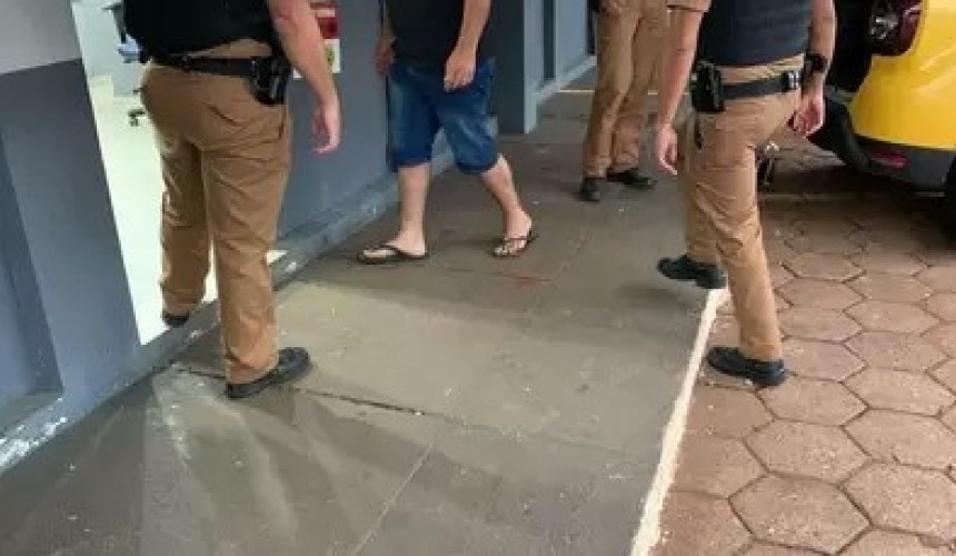 Irmãos são detidos após baterem no pai em Cascavel