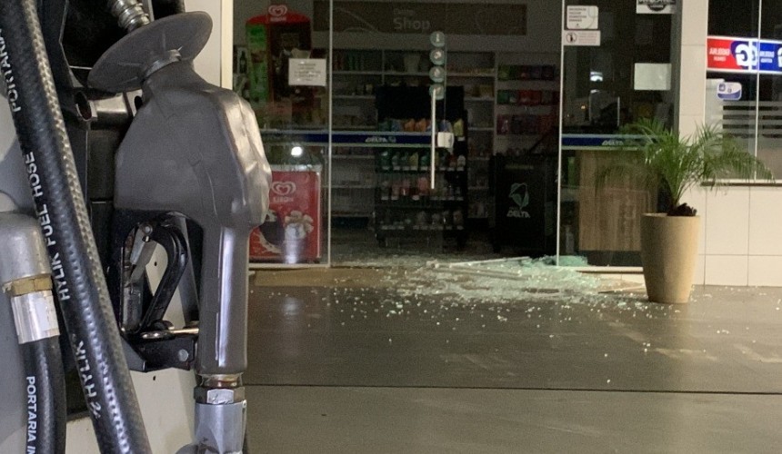 Ladrões arrombam posto de combustíveis em Cascavel