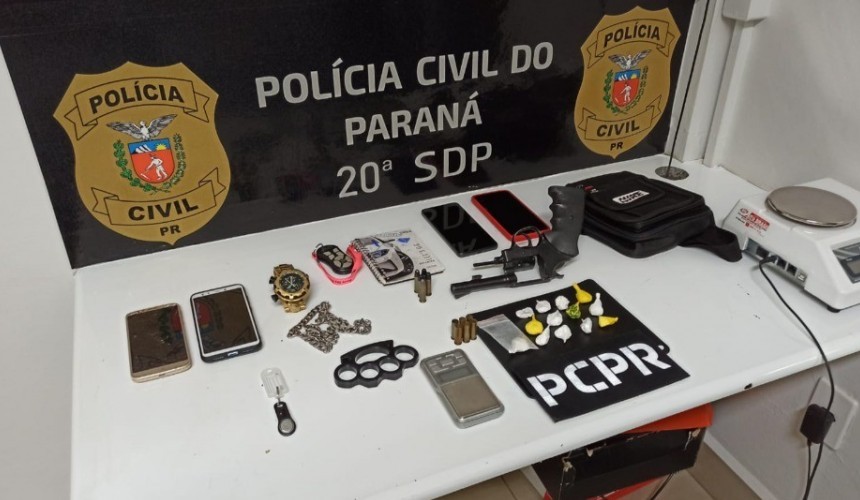 Adolescente é apreendida com arma e cocaína em Toledo