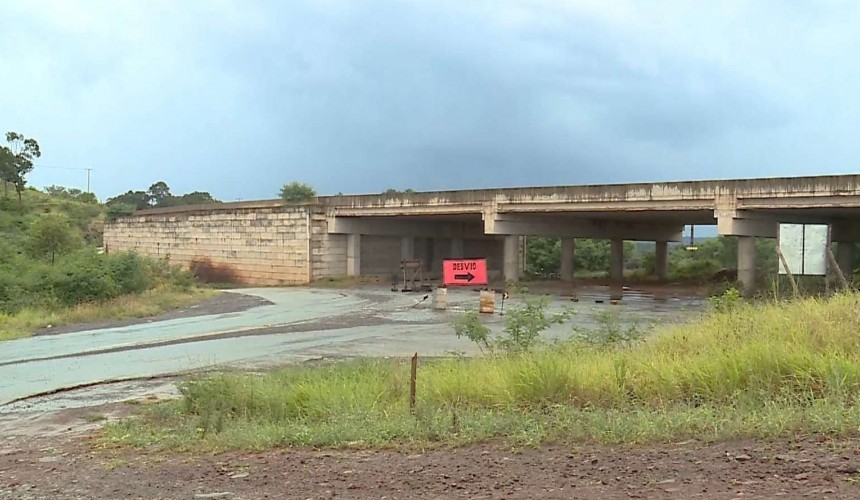 Avança 163: Na região de Capanema, descaso e abandono deixam armadilhas na rodovia