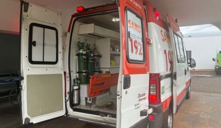 Mulher morre após ser atropelada por camionete em Ampére
