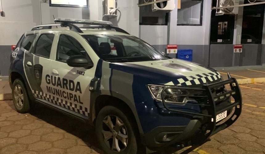 Bandidos armados fazem casal refém por 3 horas em alojamento às margens da BR-277