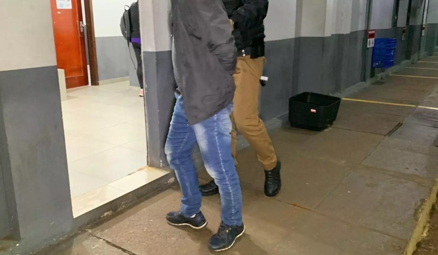 Homem é preso após ameaçar companheira em Cascavel