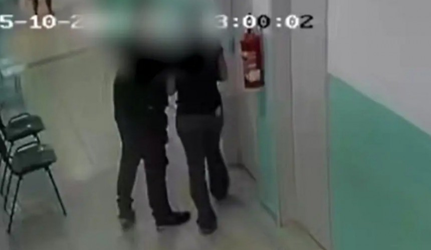 Médico flagrado tentando beijar colega é denunciado por importunação sexual