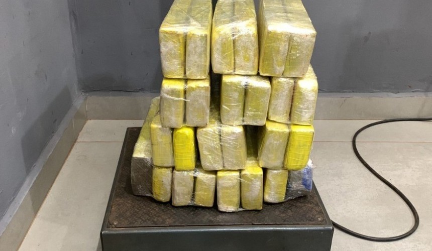 Quase 20 quilos de maconha são apreendidos pelo BPRFron