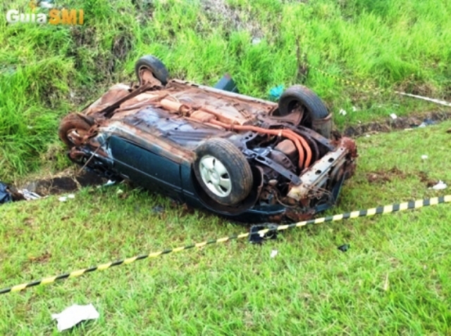 Vectra capota e uma pessoa morre na BR-277