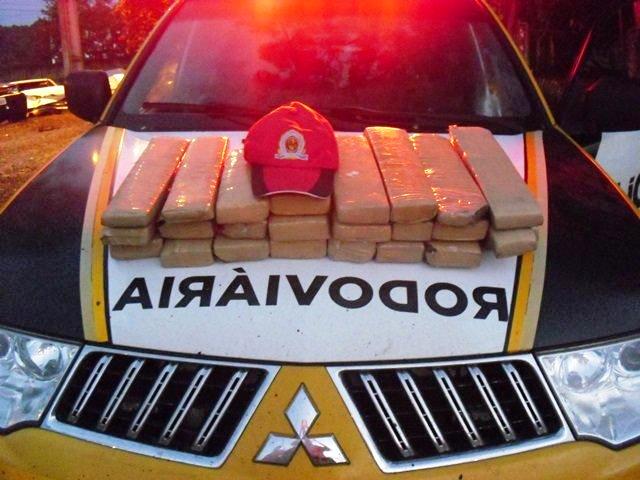 PRE apreende 20 quilos de maconha em Realeza