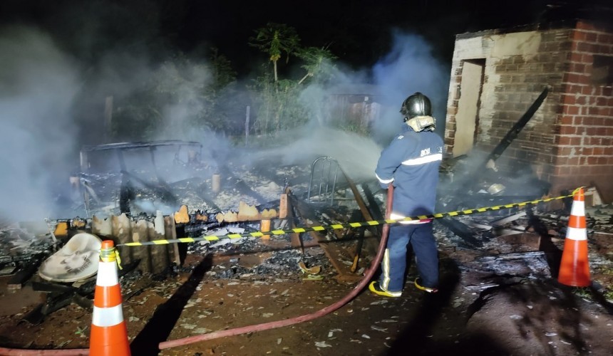 Após residência pegar fogo, mulher de 59 anos morre em incêndio na Linha Tormem em Capitão