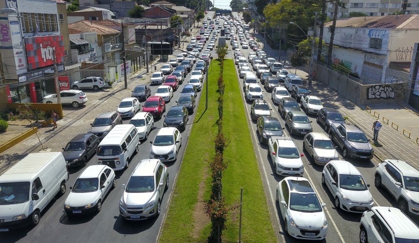 Paraná decide não incluir cobrança do novo DPVAT no IPVA e licenciamento de 2025