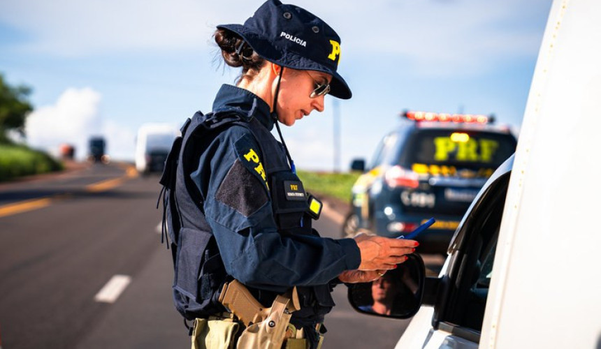 PRF inicia Operação Dia do Trabalho nas rodovias do Paraná