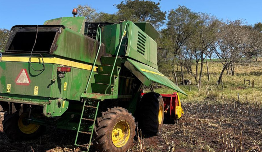 Incêndio em Colheitadeira Mobiliza Bombeiros de Capitão e Caminhão-Pipa em Santa Lúcia