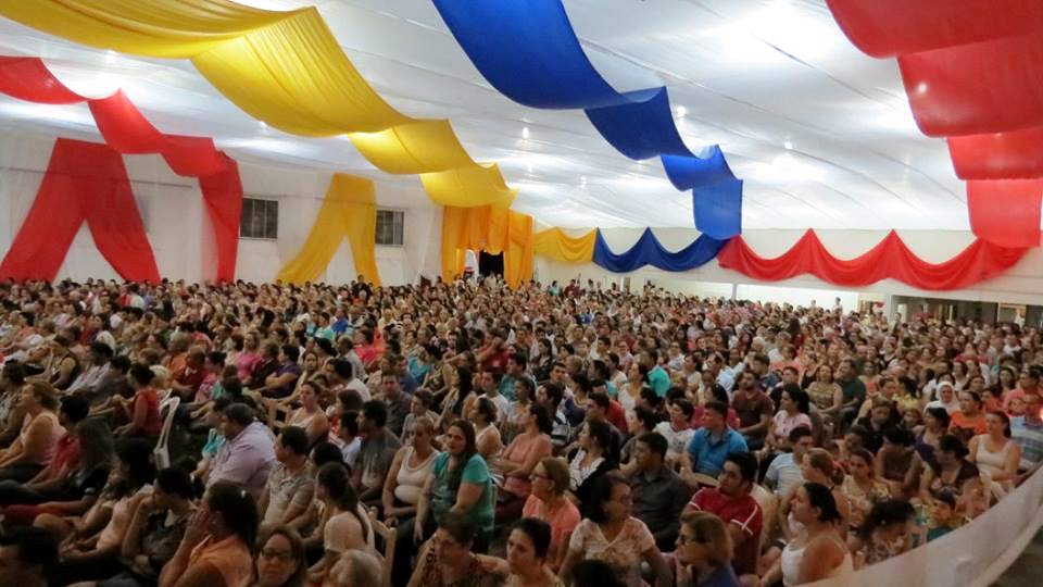 Mais de 2 mil devotos participam da abertura do 3º cerco de Jericó em Capitão