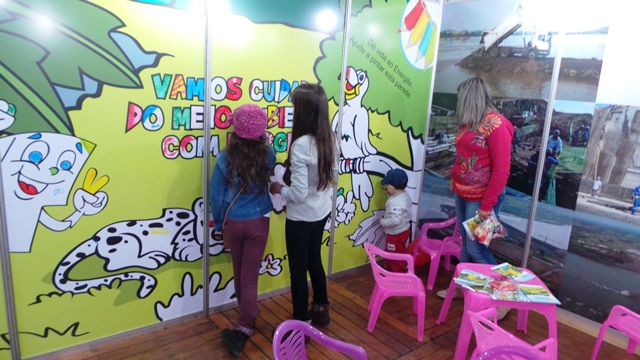 Estande da Usina Baixo Iguaçu atraiu público infantil na Expocap 2016 