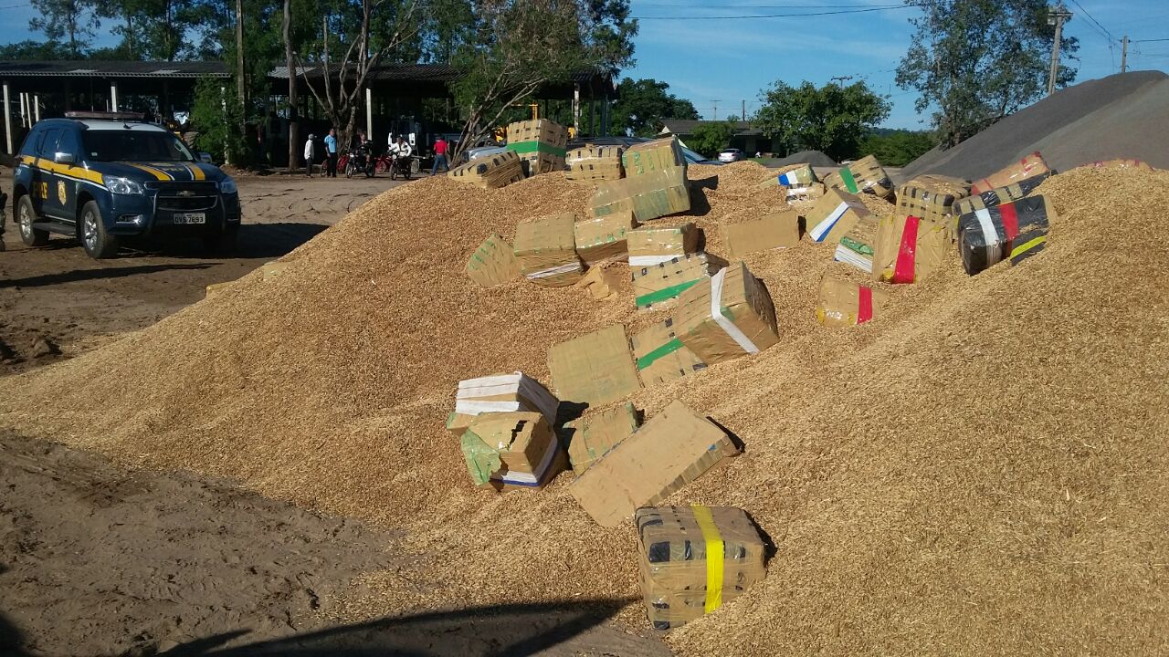 PRF prende trio com 4,2 toneladas de maconha em Guaíra